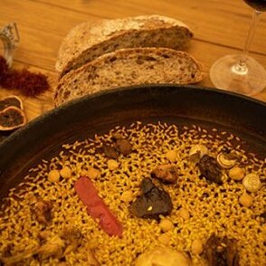 Arroz con conejo y caracoles